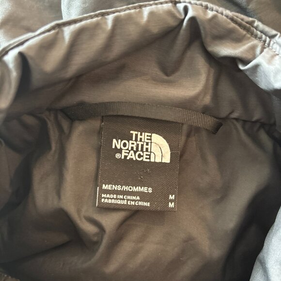 The North Face Men's M Charcoal Bombay Insulated Lightweight Vest - Picture 2 of 8